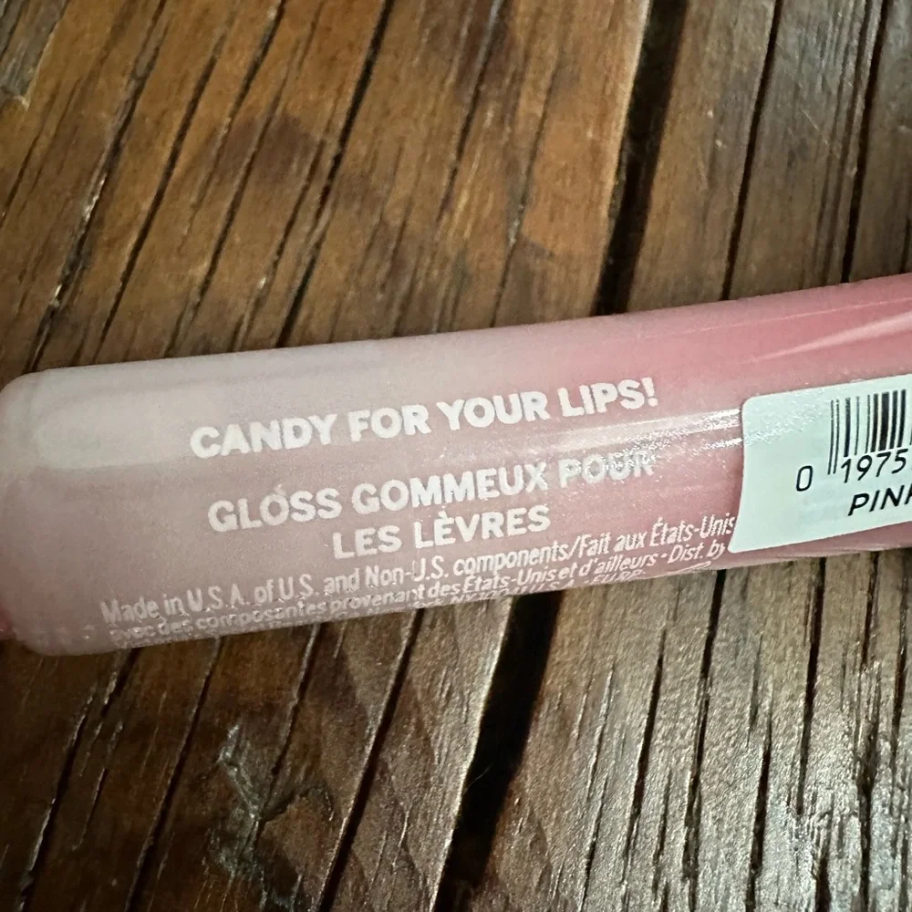 PINK Victoria’s Secret Gummy Lip Gloss in Pink Taffy 9.6g/0.34oz
